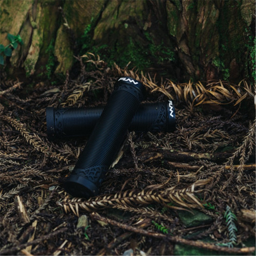 FUNN Grips - Hilt - One Sided Lock - 130mm - Grey