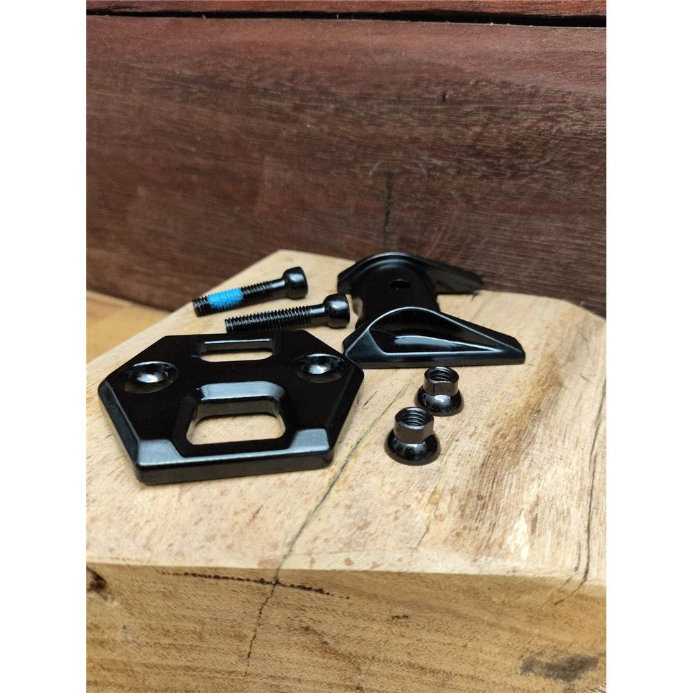 TRANZX Dropper Post Spare Part - YSP19 Seat Post Clamp Inc Bolts - Black
